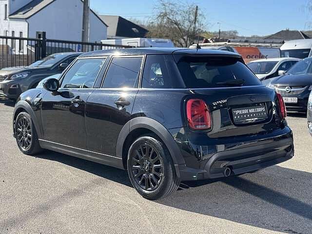 MINI One 1.5 OPF 5P. / BLACK / LED / CARPLAY / NAV / AIRCO, Autos, Mini, Euro 6, Entreprise, Boîte manuelle, 100 ch