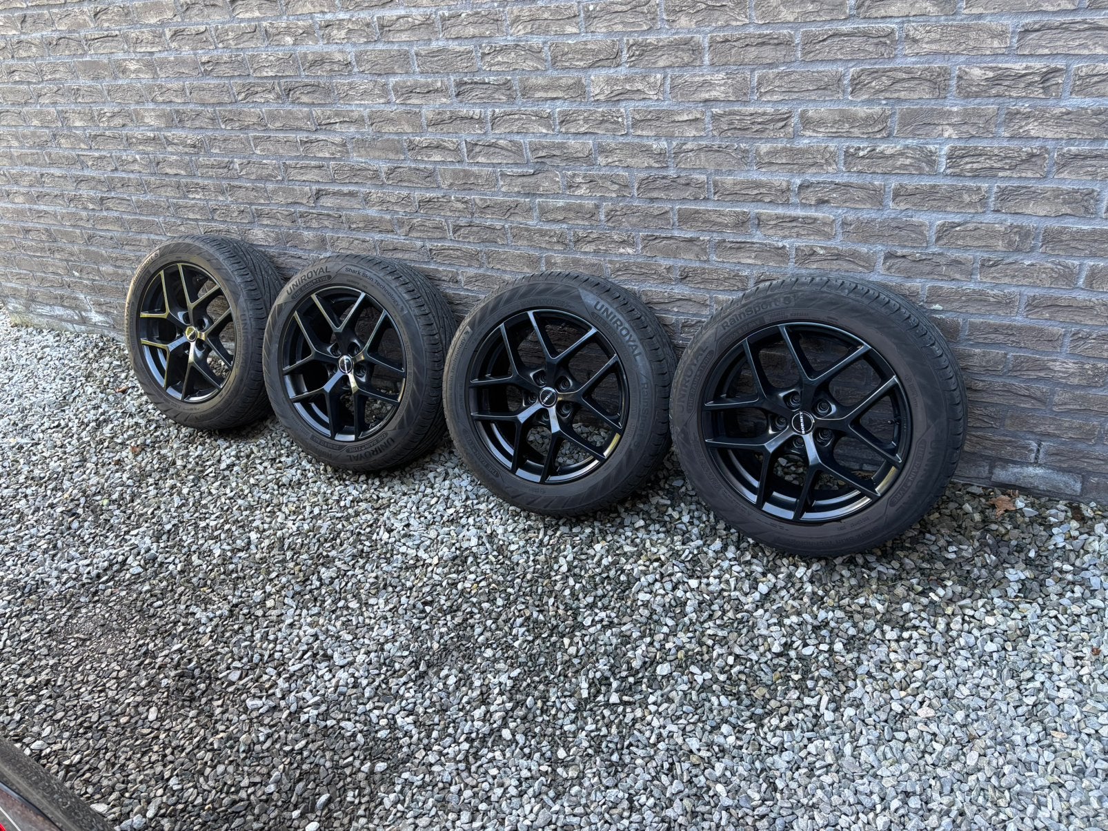 Borbet-wiel met nieuwe band, Auto-onderdelen, Ophalen