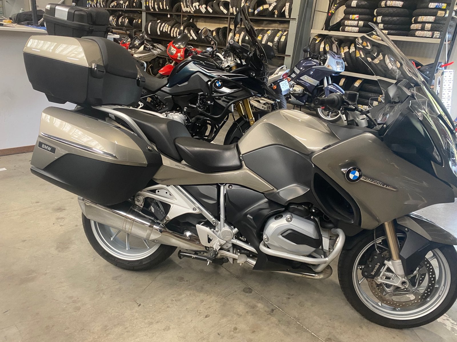 rt 1200 cc bjaar 2017 klm 8000, Particulier