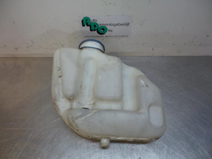 Réservoir lave-glace avant d'un Mercedes Vito (Vito 03-), Utilisé, -, -, Enlèvement ou Envoi