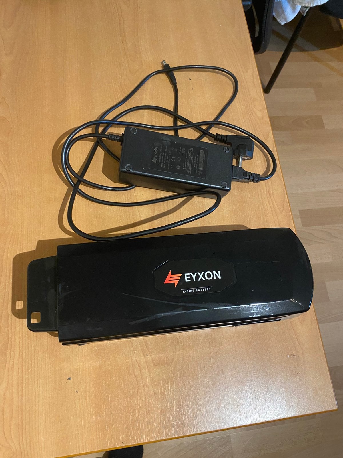 EYXON Energypak 400 Fietsaccu (36V - 13Ah / 468Wh) + Oplader, Fietsen en Brommers, Ophalen, Gebruikt