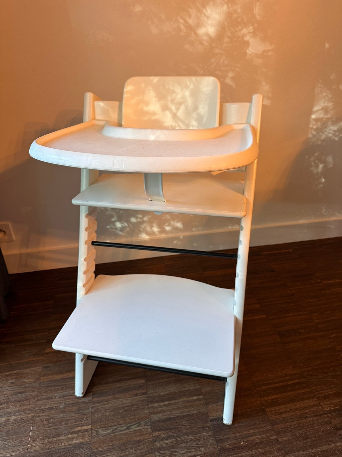 Mooie witte Stokke Triptrap + babyset & Trixie kussentjes, Kinderen en Baby's, Ophalen, Gebruikt, Meegroeistoel, Aanschuifbaar