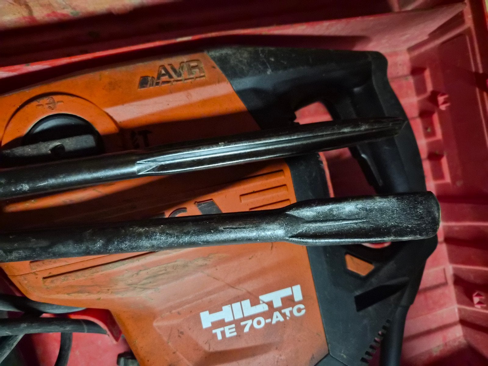 Hilti  breekhamer voledig vernieuwd, Ophalen