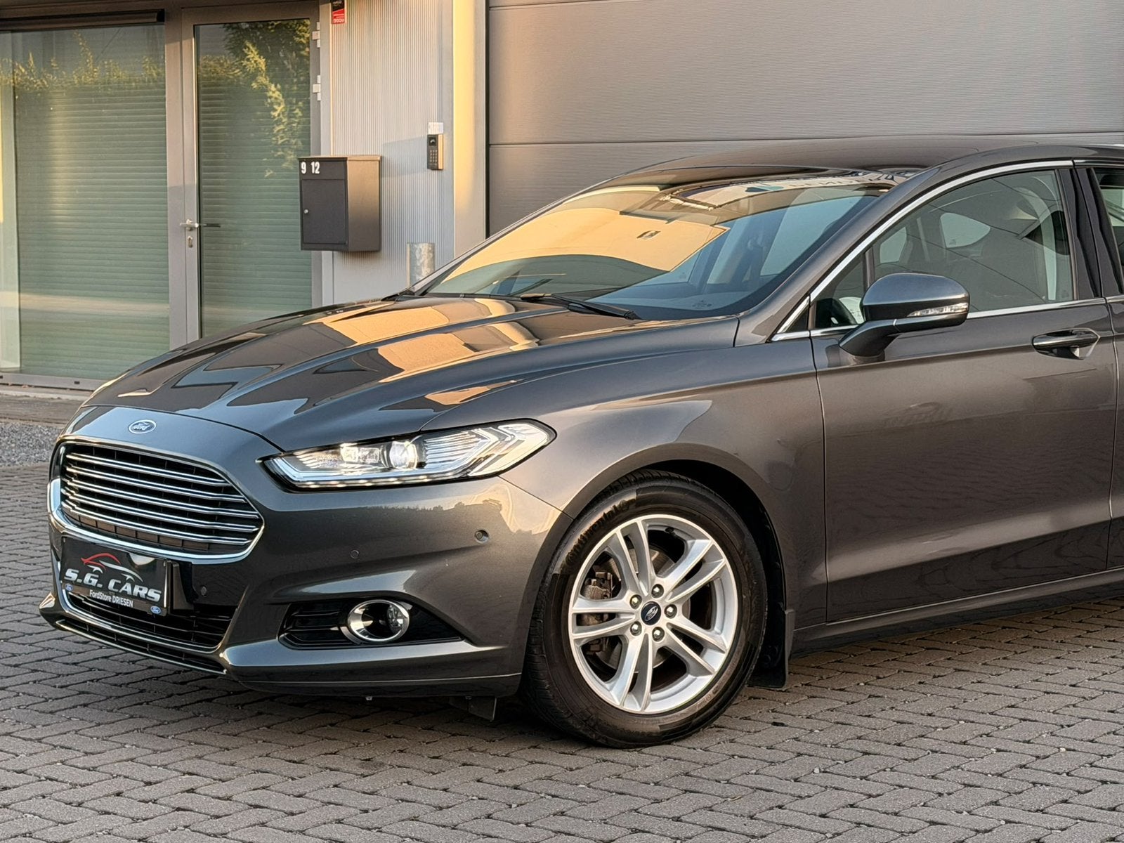 FORD MONDEO 2015 BENZIEN 1.5 EURO6B 106.000KM, Auto's, Euro 6, Mondeo, Bedrijf, Handgeschakeld
