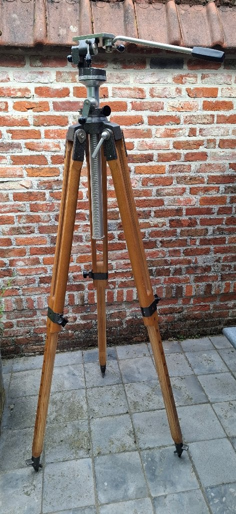 Vintage statief/Berlebach tripod/ industriële driepikkel, Ophalen