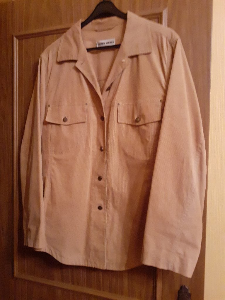 Blouse/veste côtelée couleur camelle - taille 44/46, Kleding | Dames, Blouses en Tunieken, Ophalen
