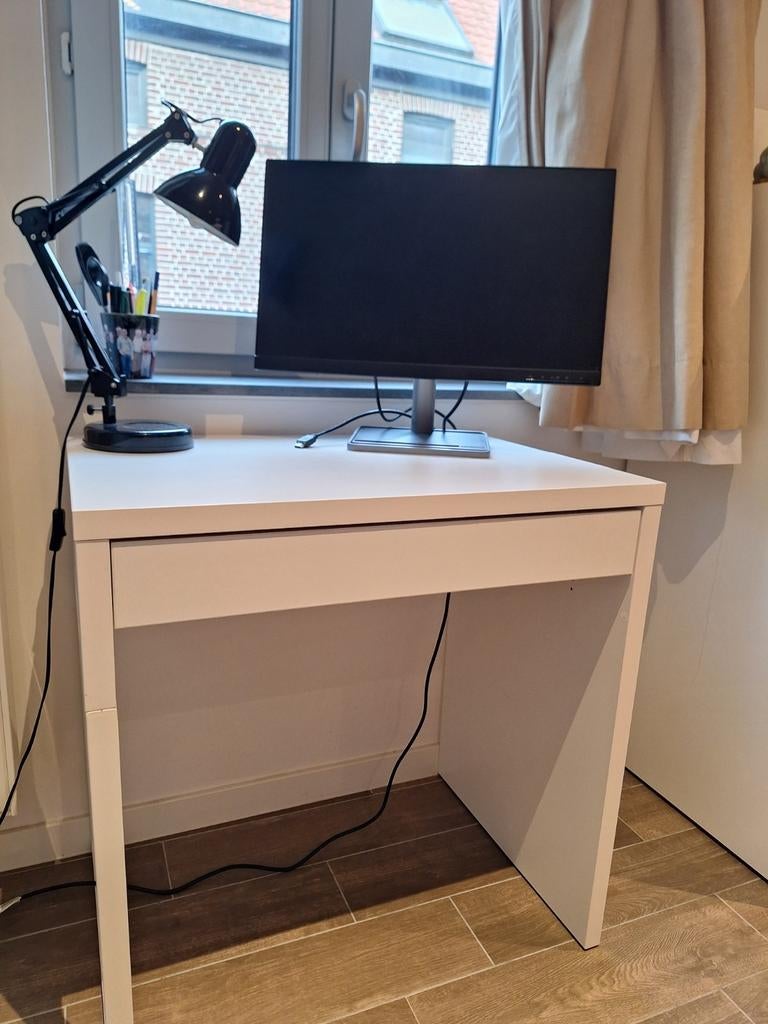 Bureau MICKE (Ikea) met schuiflade. 73 cm op 50 cm., Ophalen, IKEA