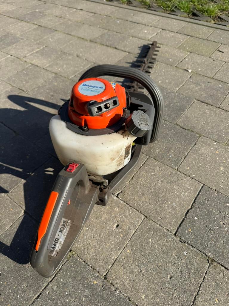 Husqvarna heggenschaar, Tuin en Terras, Heggenscharen, Ophalen, Gebruikt, Benzine