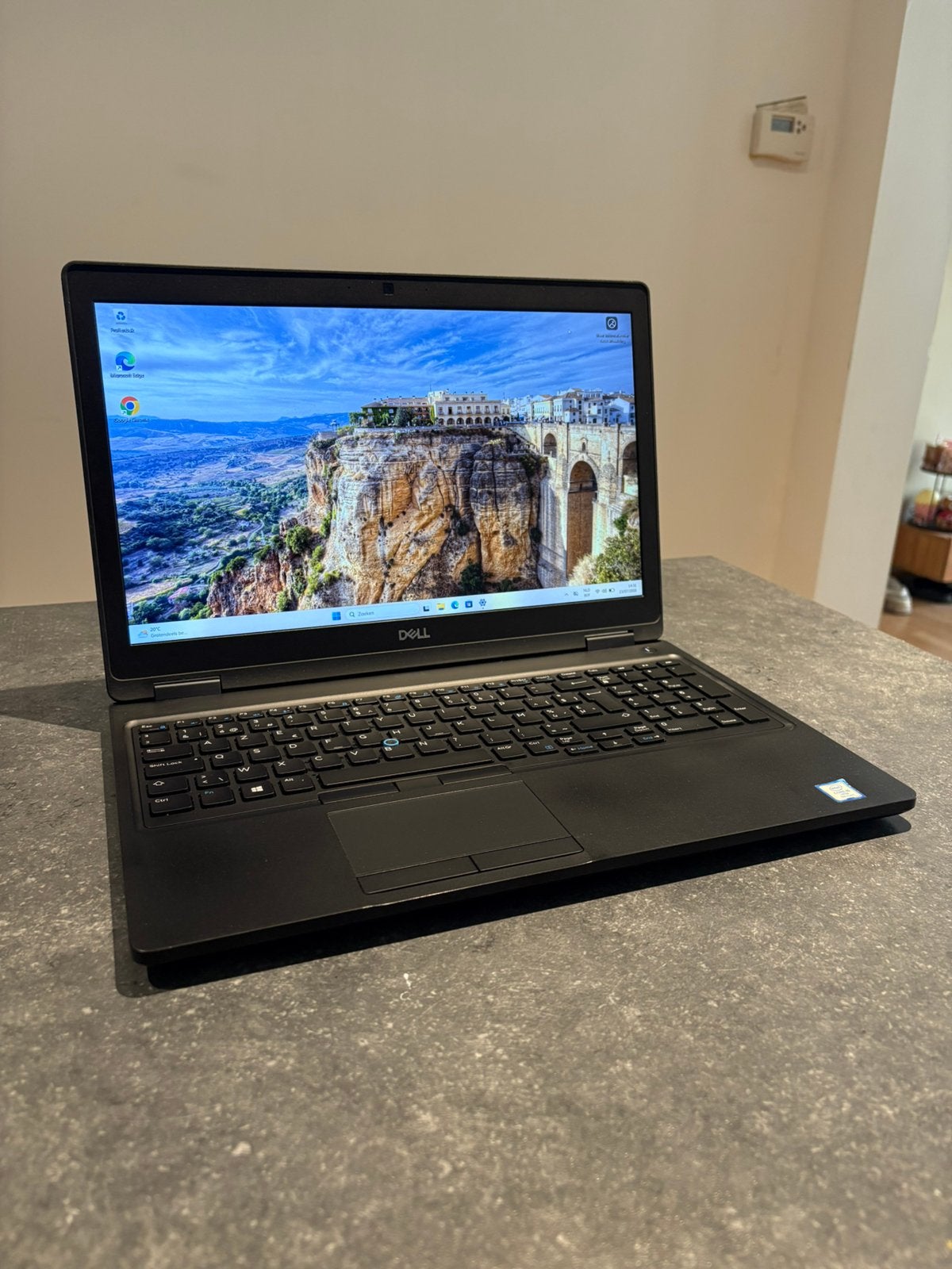 Dell I5 laptop, Informatique & Logiciels, Ordinateurs portables Windows, Utilisé, 15 pouces, SSD, 3 à 4 Ghz, 16 GB, Azerty, Enlèvement