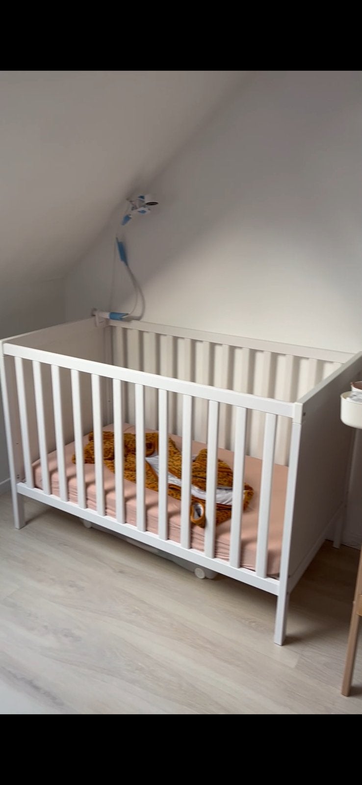 Ikea Sundvik babybed 60x120 gratis op te halen, Kinderen en Baby's, Kinderkamer | Complete kinderkamers, Ophalen, Zo goed als nieuw