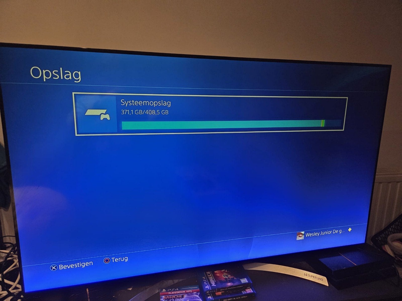 ps4 tekoop met game !, Ophalen, Zo goed als nieuw
