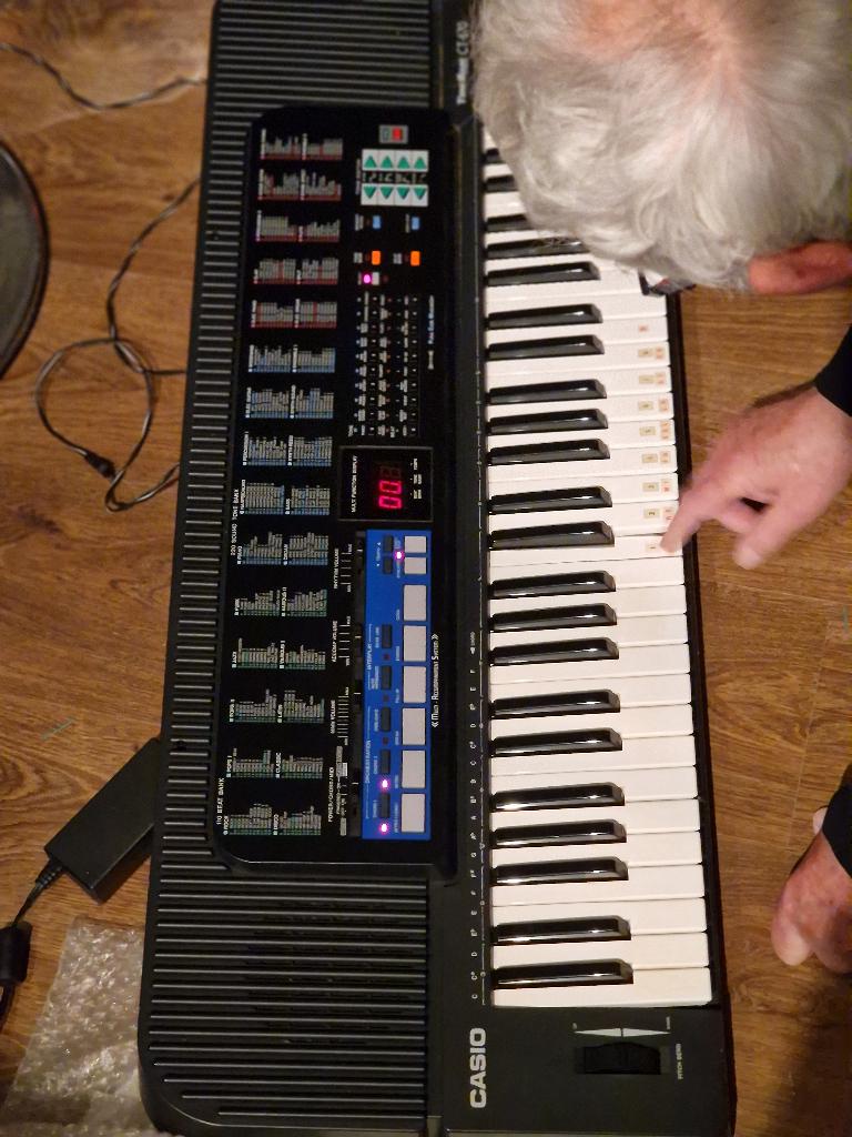 Keyboard casio, Muziek en Instrumenten, Keyboards, Ophalen, Gebruikt, Casio