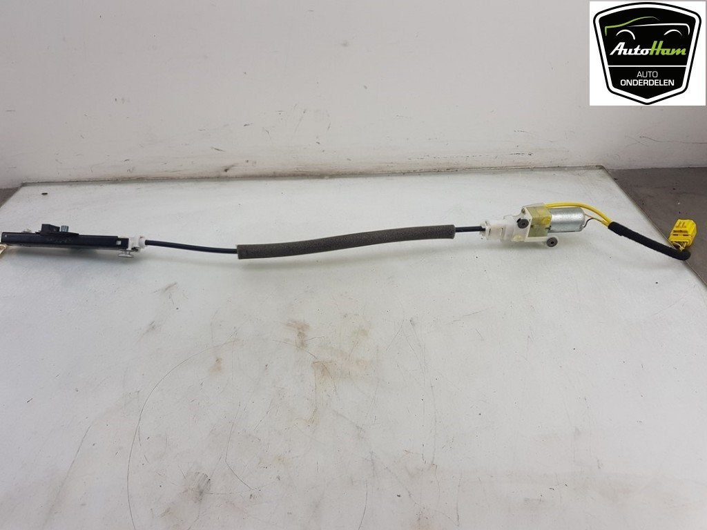 CEINTURE TENSIONNEUR AVANT DROIT Porsche Cayenne (9PA), Utilisé, Porsche