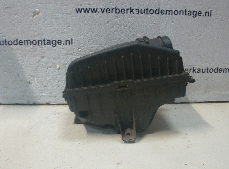 BOITIER FILTRE À AIR Volvo XC70 (SZ) (8626061), Info@volvocars.com, Volvo Car Germany GmbH, Siegburger Straße 229
50679  Köln, DE