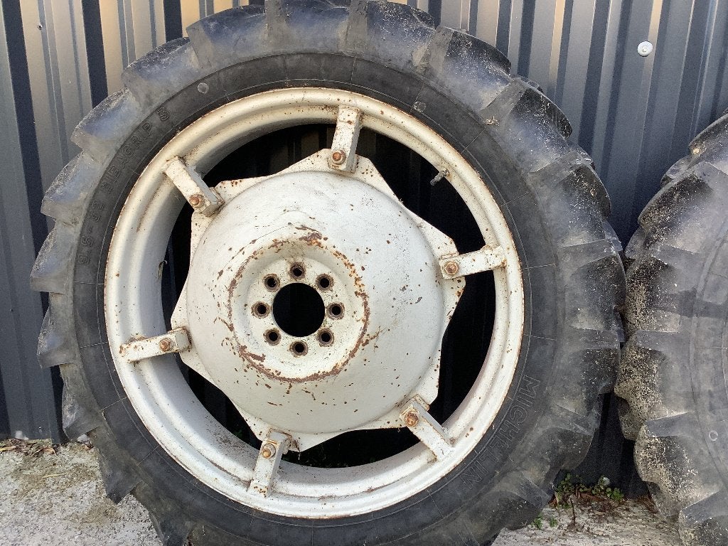 Wielen van tractor Ferguson 35, Zakelijke goederen, Ophalen