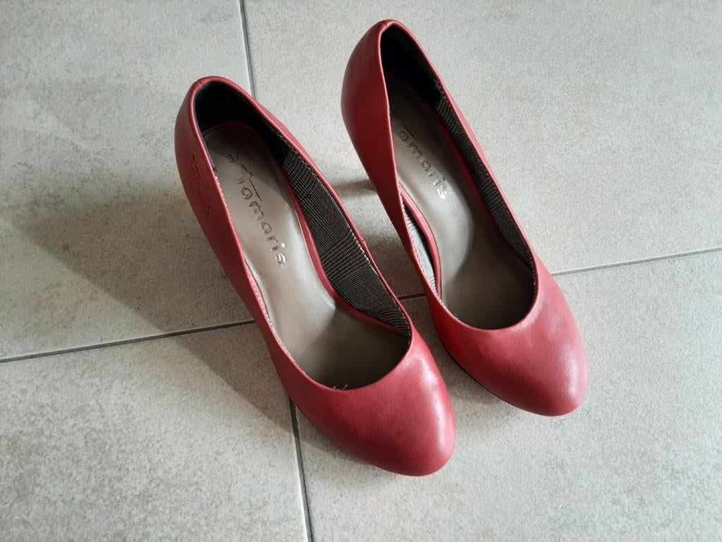 Rode pump, Kleding | Dames, Ophalen of Verzenden