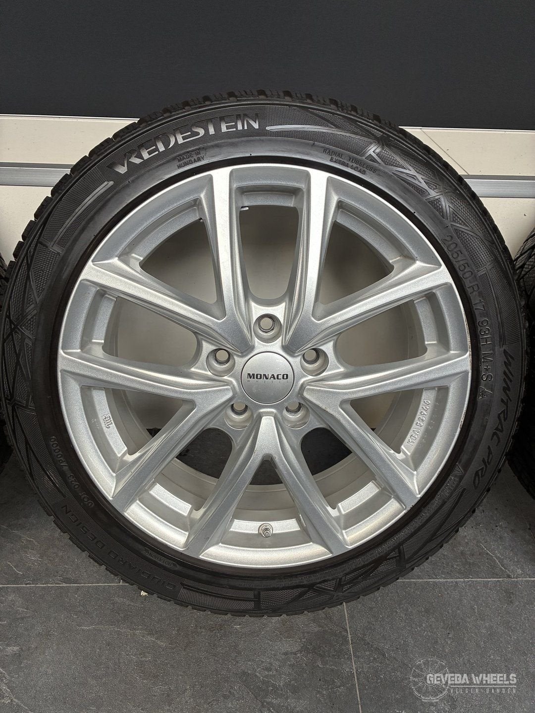 17” Renault megane VI sport velgen + winterbanden 5x112 TPMS, Autos : Pièces & Accessoires, Pneus et Jantes, Pneus hiver, Véhicule de tourisme