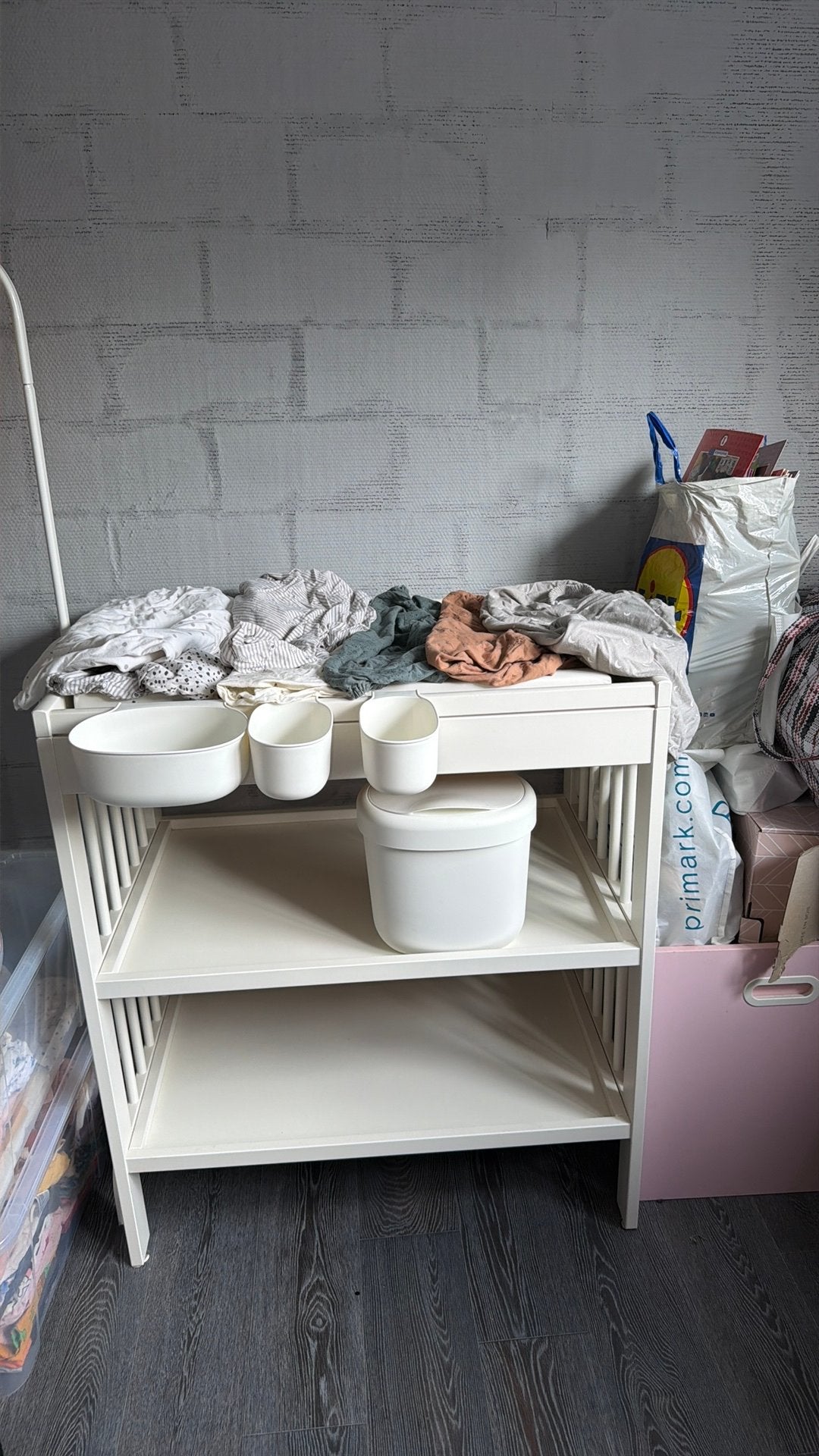 Verzorging tafel IKEA met extra spullen, Gebruikt, Overige typen, Standaard, Ophalen