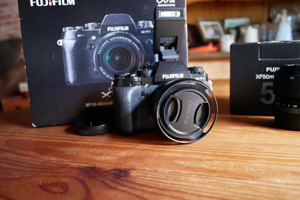 Fujifilm X-T1 + lenzen, Enlèvement ou Envoi, Comme neuf, Écran inclinable/pivotant, Fujifilm