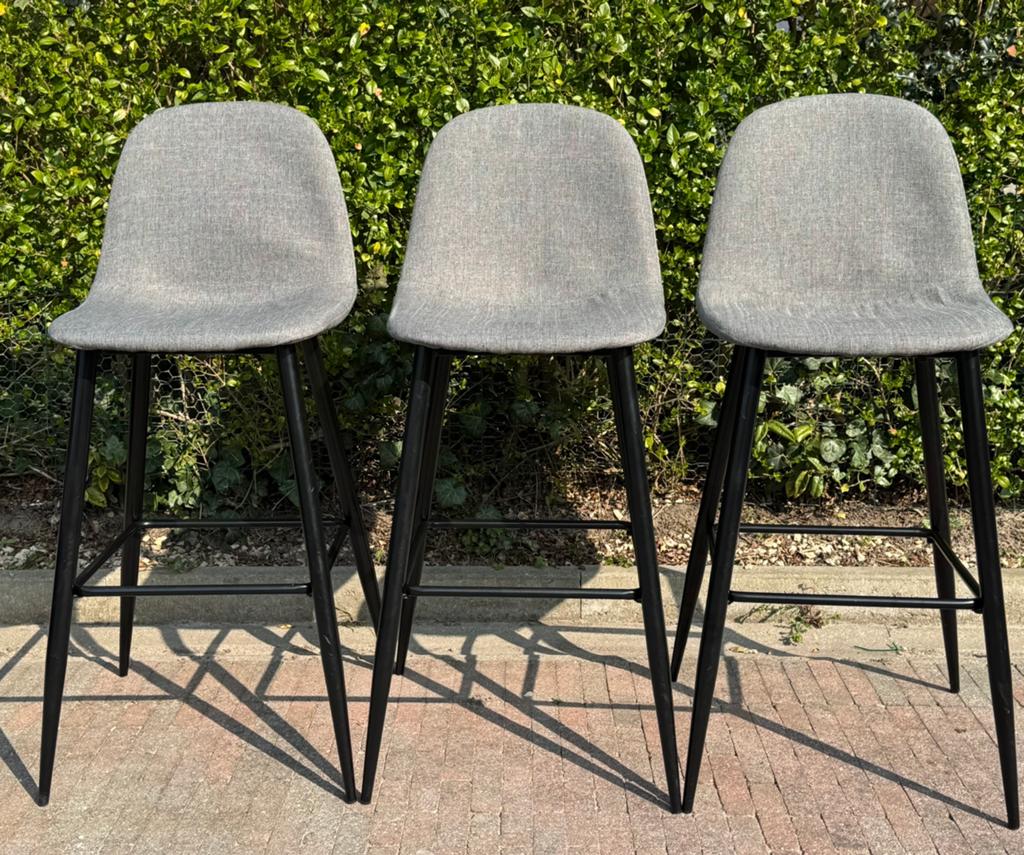 3 grijze barkrukken, Maison & Meubles, Tabourets de bar, Utilisé, Enlèvement