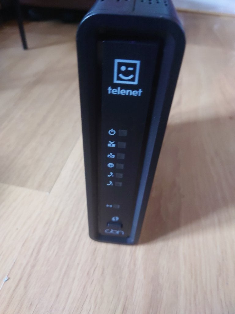Telenet-modem, Computers en Software, Ophalen of Verzenden, Zo goed als nieuw, Router met modem