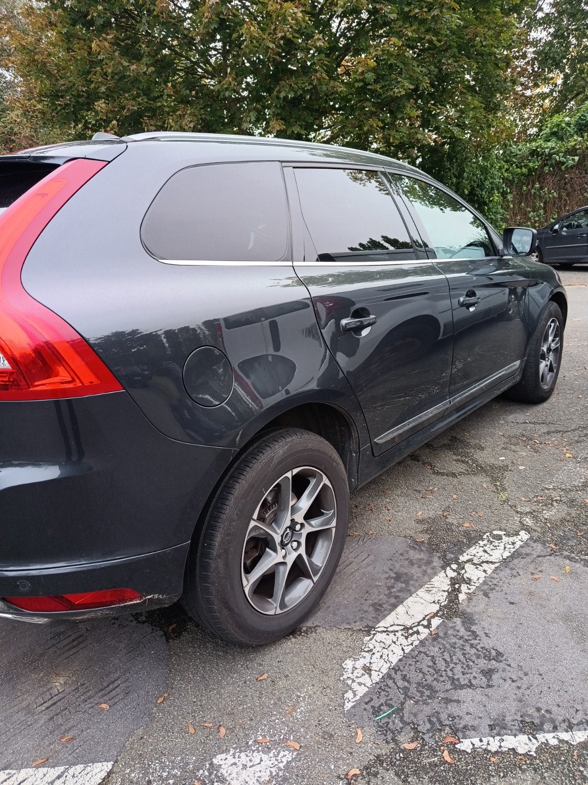 Volvo XC60,donker grijs kleur., Autos, Argent ou Gris, Achat, Euro 6, Noir