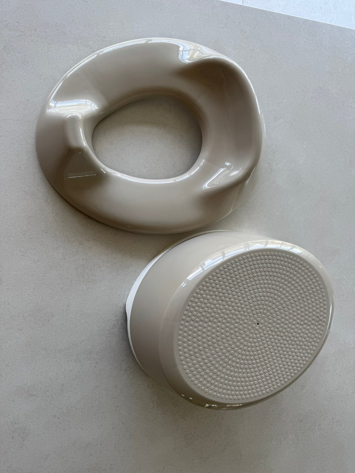 Toiletbrilverkleiner en opstapje in beige, Bijoux, Sacs & Beauté, Bagues, Enlèvement, Comme neuf, Beige