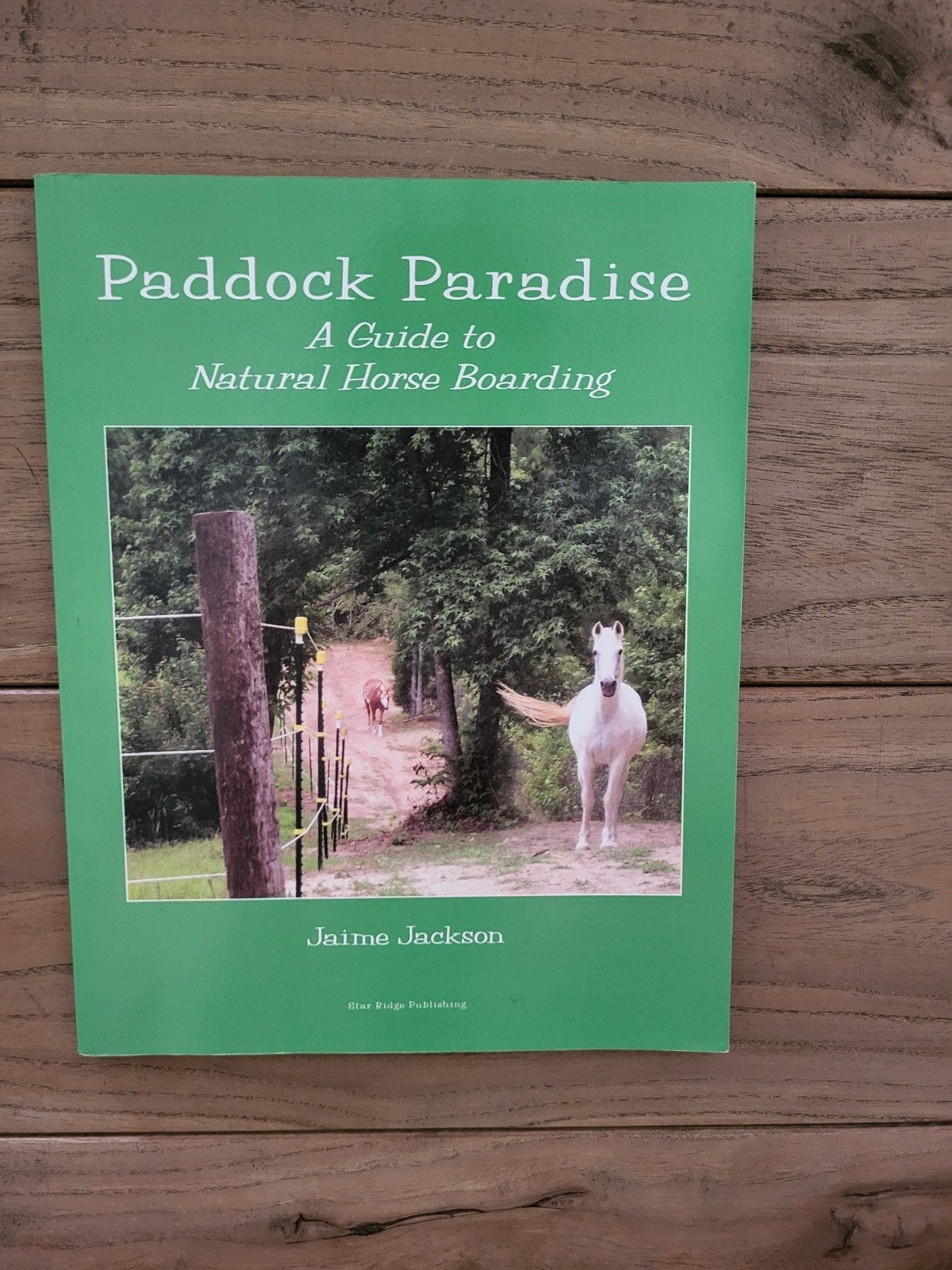 Paddock Paradise - Jaime Jackson (Engelstalig), Enlèvement ou Envoi