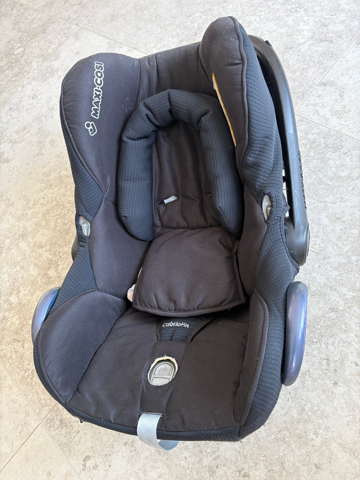 Maxi-Cosi Cabriofix + 2x FamilyFix base en toebehoren, Enfants & Bébés, Enlèvement, Utilisé, Maxi-Cosi, Ceinture de sécurité ou Isofix