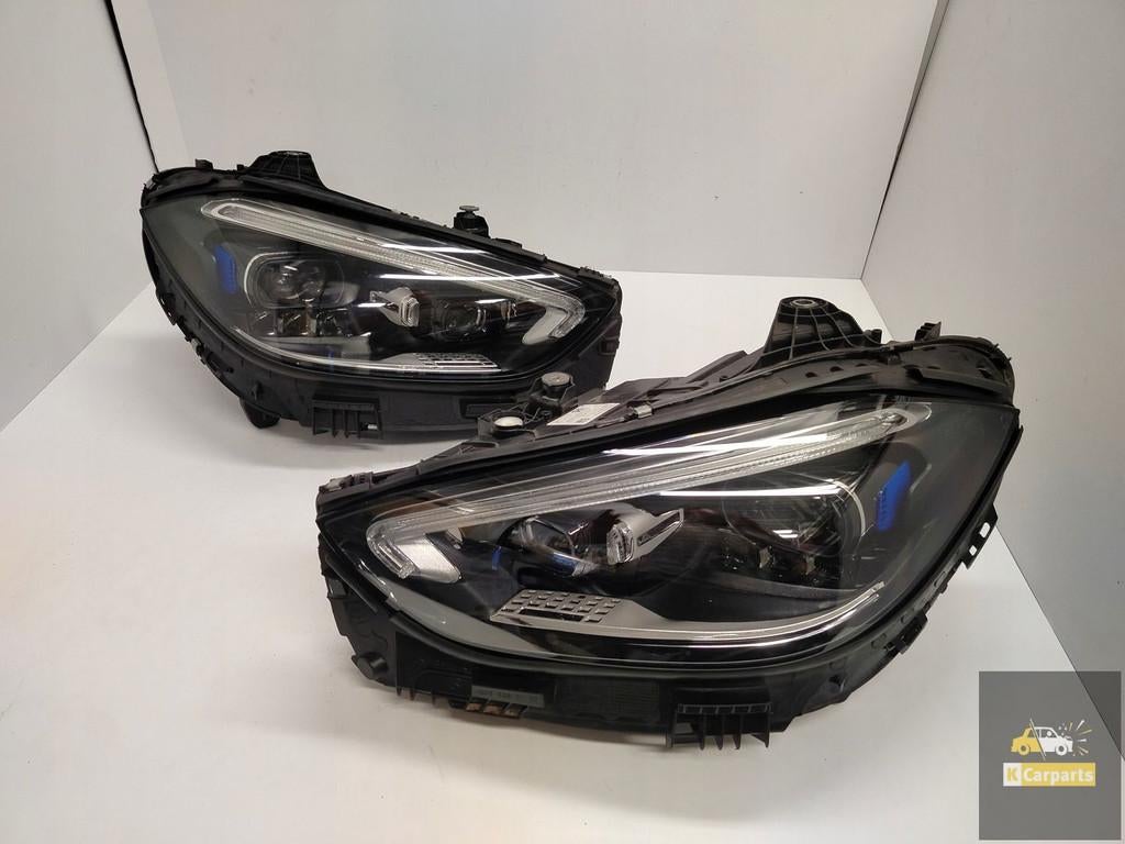 A2069064703, Mercedes C-Klasse W206 Lamp rechts digitaal lin, Auto-onderdelen, Gebruikt, Mercedes-Benz AG, Mercedes-Benz, Mercedesstrasse 120
70372  Stuttgart, DE