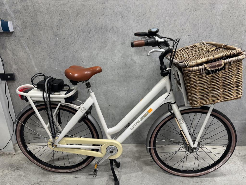 Cortina elektrische fiets | transportfiets | maat 53, Fietsen en Brommers, Fietsen | Dames | Damesfietsen, Velgrem, Versnellingen