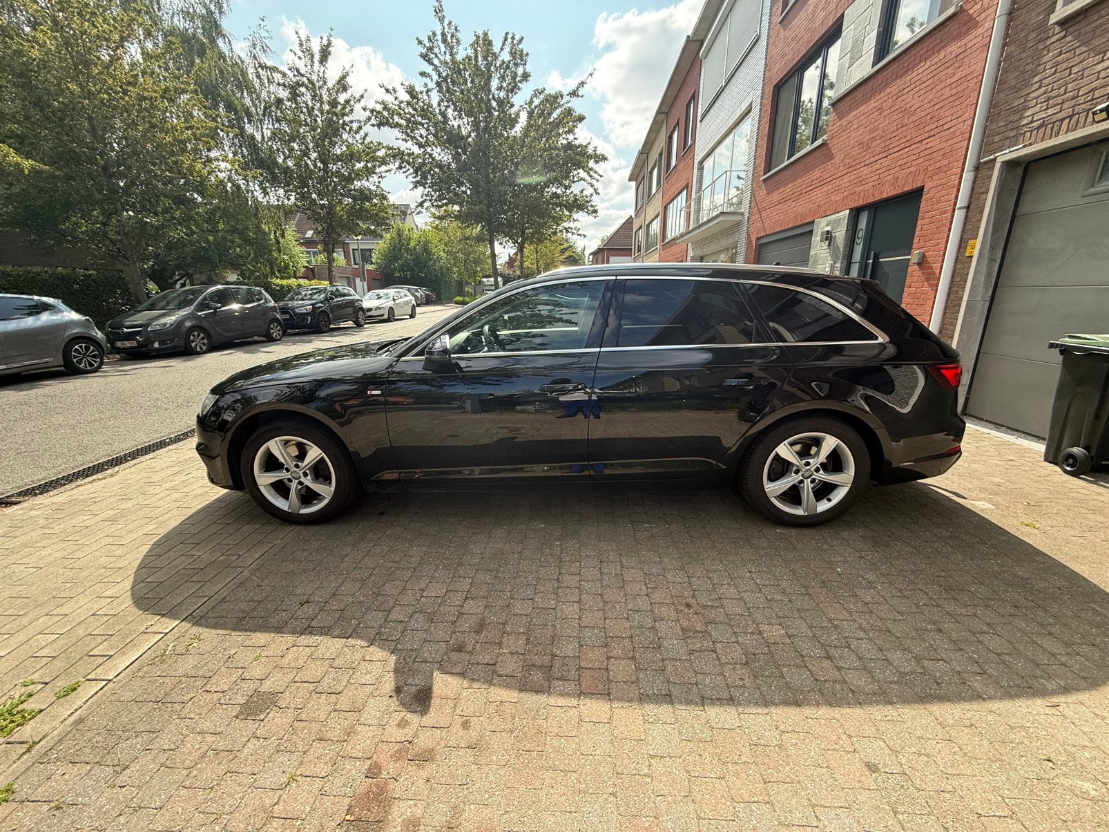 Audi A4 S-Line Édition Business, Autos, Audi, A4, ABS, Caméra de recul, Phares directionnels, Régulateur de distance, Airbags