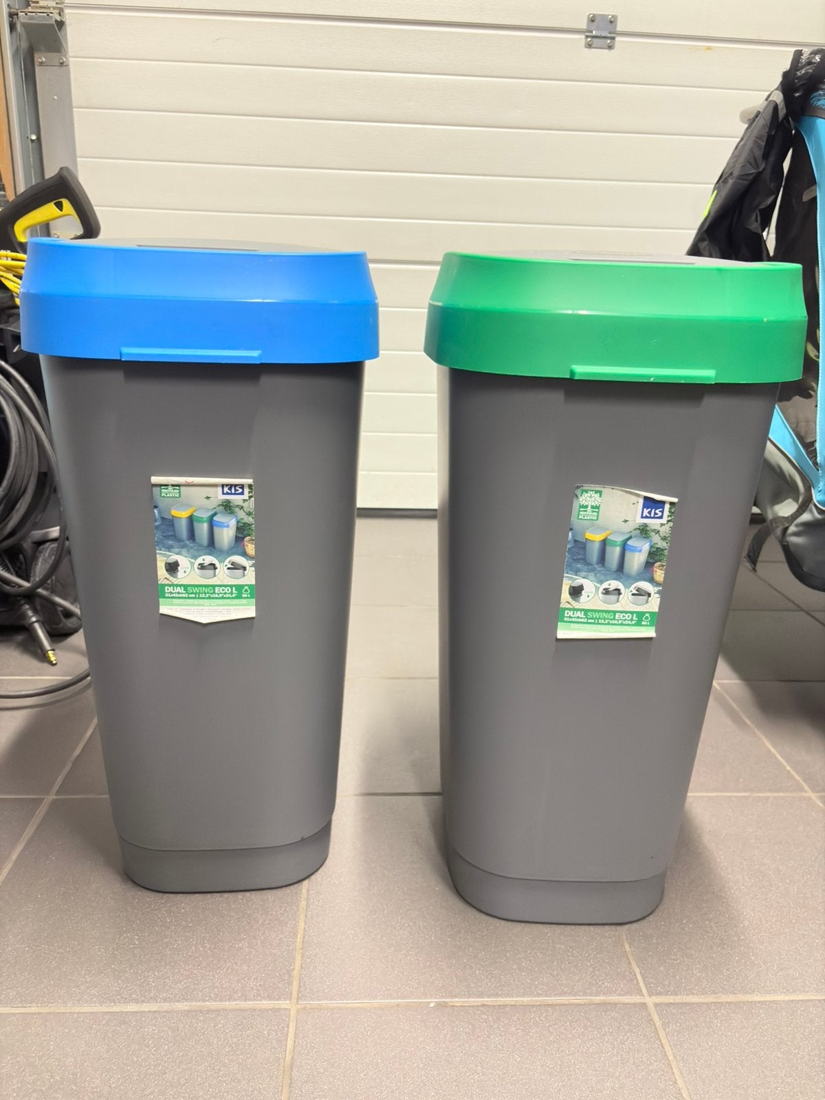 2 vuilnisbakken van 50 l, Ophalen, Gebruikt