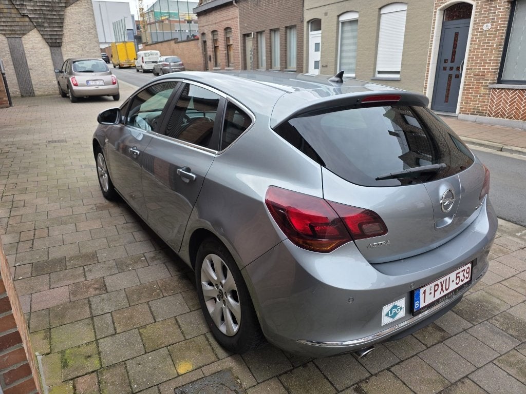 OPEL ASTRA 1.4 LPG de 2014, Autos, Noir, 5 portes, 5 places, Automatique