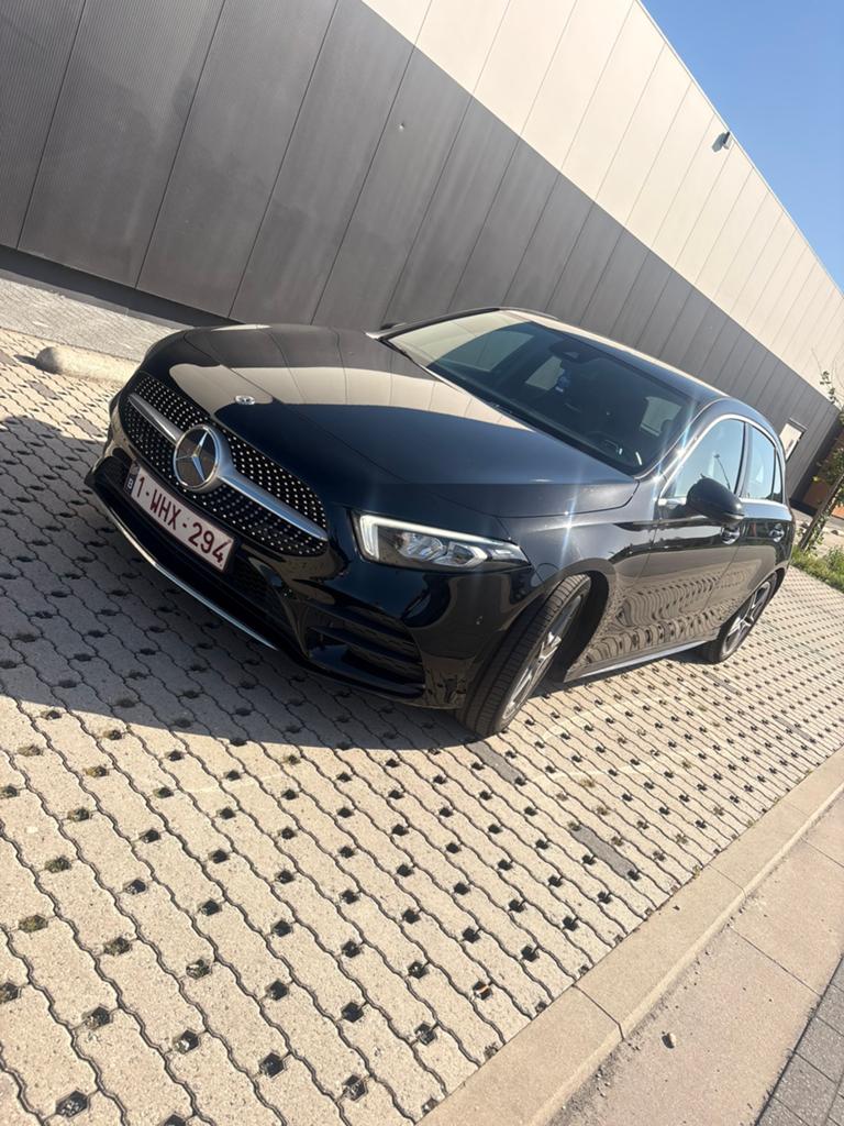 Mercedes A160, Autos, Mercedes-Benz, Particulier, Classe A, Radio, Essence, Euro 6, Hatchback, 5 portes, Boîte manuelle, Noir