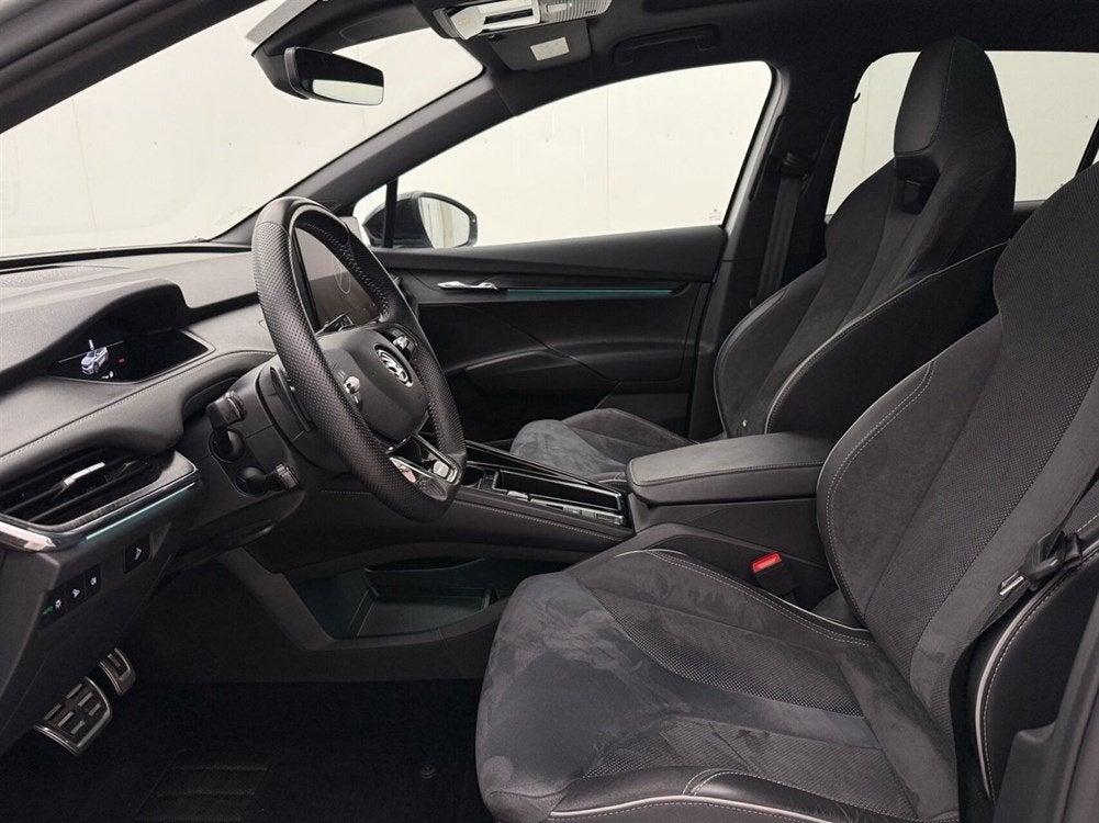 Skoda Enyaq 80X iv Sportline 4x4 265Pk Bj 2023, Autos, Argent ou Gris, Euro 6, Entreprise, Noir