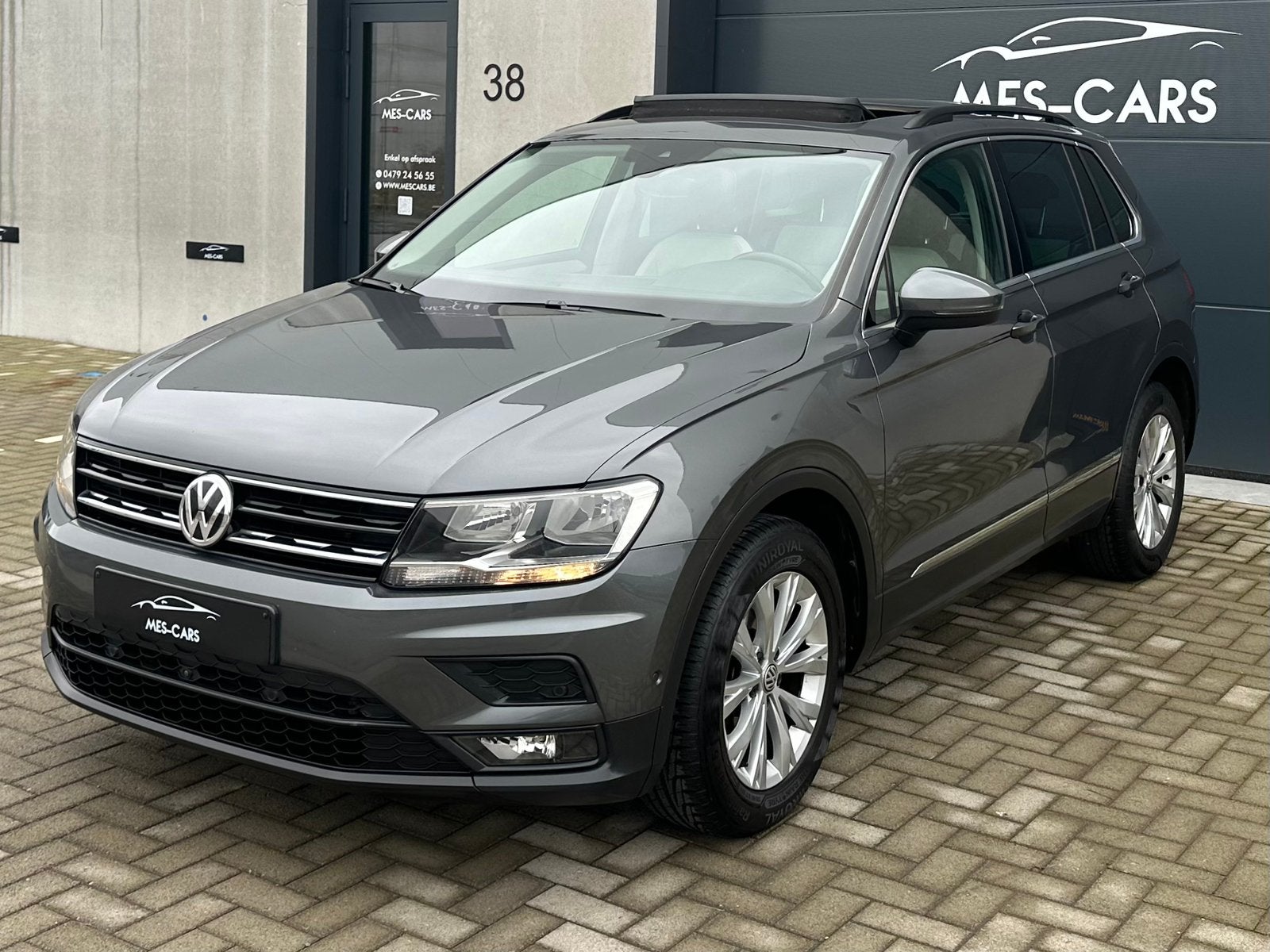 Volkswagen Tiguan 2.0TDI - 150PK Automaat DSG Pano 2018 BTW, Auto's, Automaat, Dealer onderhouden, Verwarmde buitenspiegels, Leder