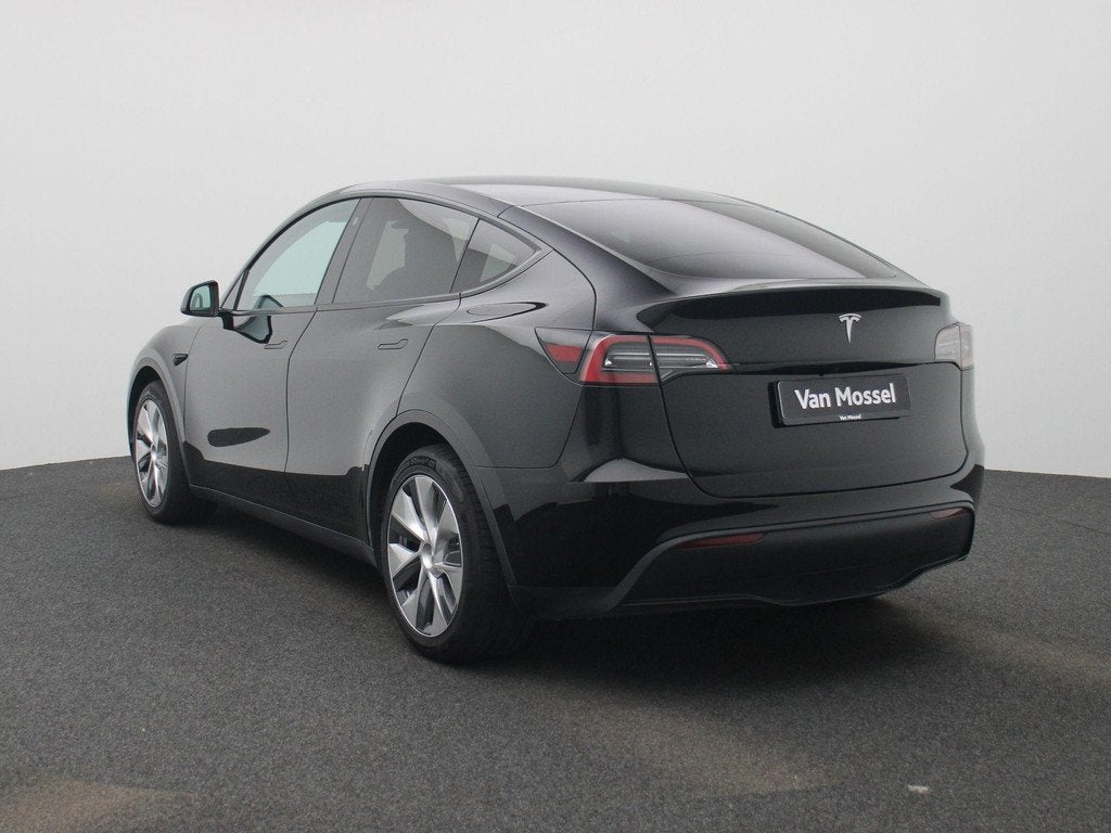 TESLA Model Y RWD AUTOPILOT | NAVI | PANO | LED, Auto's, Automaat, Gebruikt, 347 pk, Zwart
