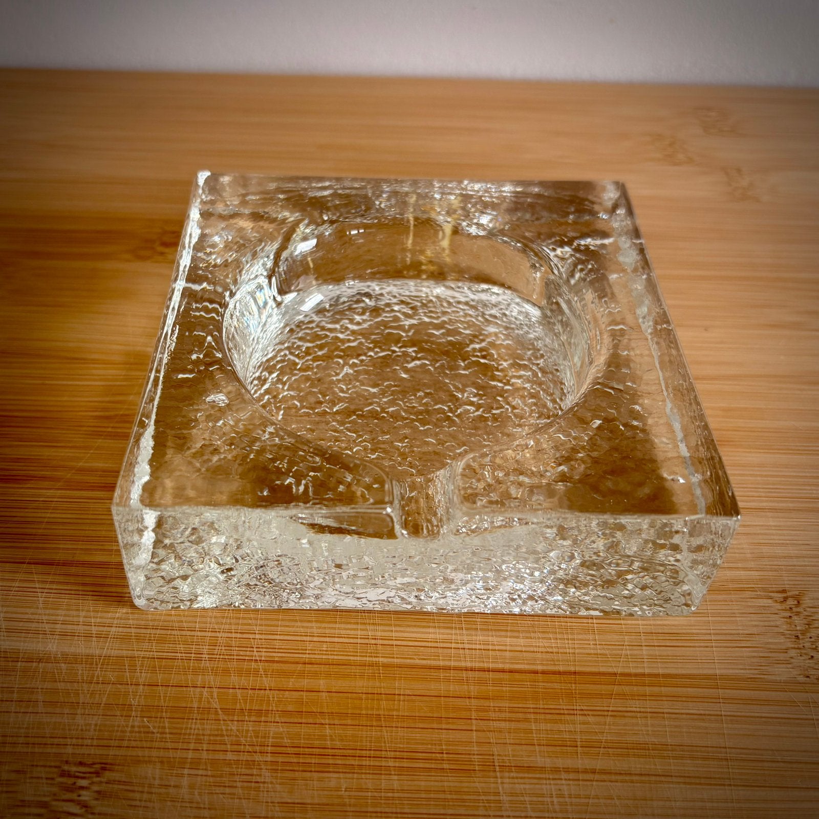 Unieke Ice glass vide-poche/ asbak ️, Antiek en Kunst, Ophalen