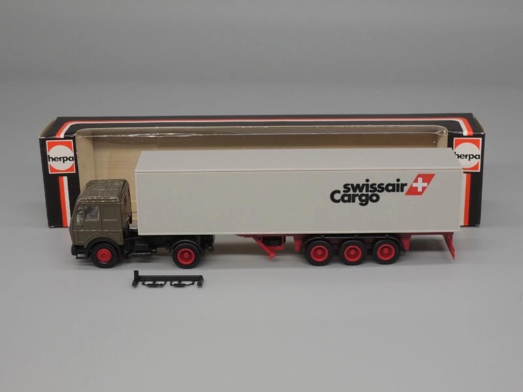 1:87 Herpa Mercedes NG 73 19731977 Swissair Cargo, Enlèvement ou Envoi, Comme neuf, Bus ou Camion, Herpa