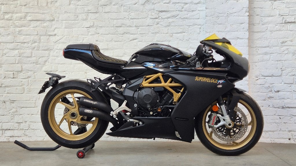 MV Agusta Superveloce Super Veloce 800 Arrow @motomobilia, Motos, Motos | MV Agusta, Permis Moto A, Entreprise, Plus de 35 kW