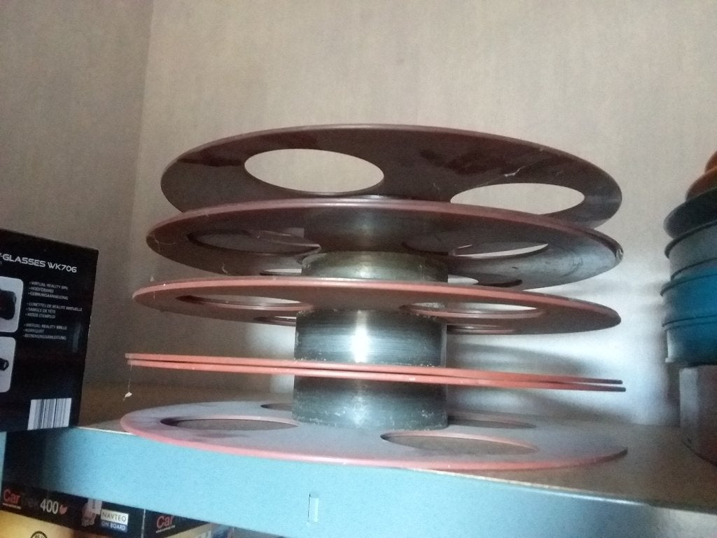 7 lege spoelen 35mm  600m voor TK35 projector, Audio, Tv en Foto, Ophalen of Verzenden, 35mm film