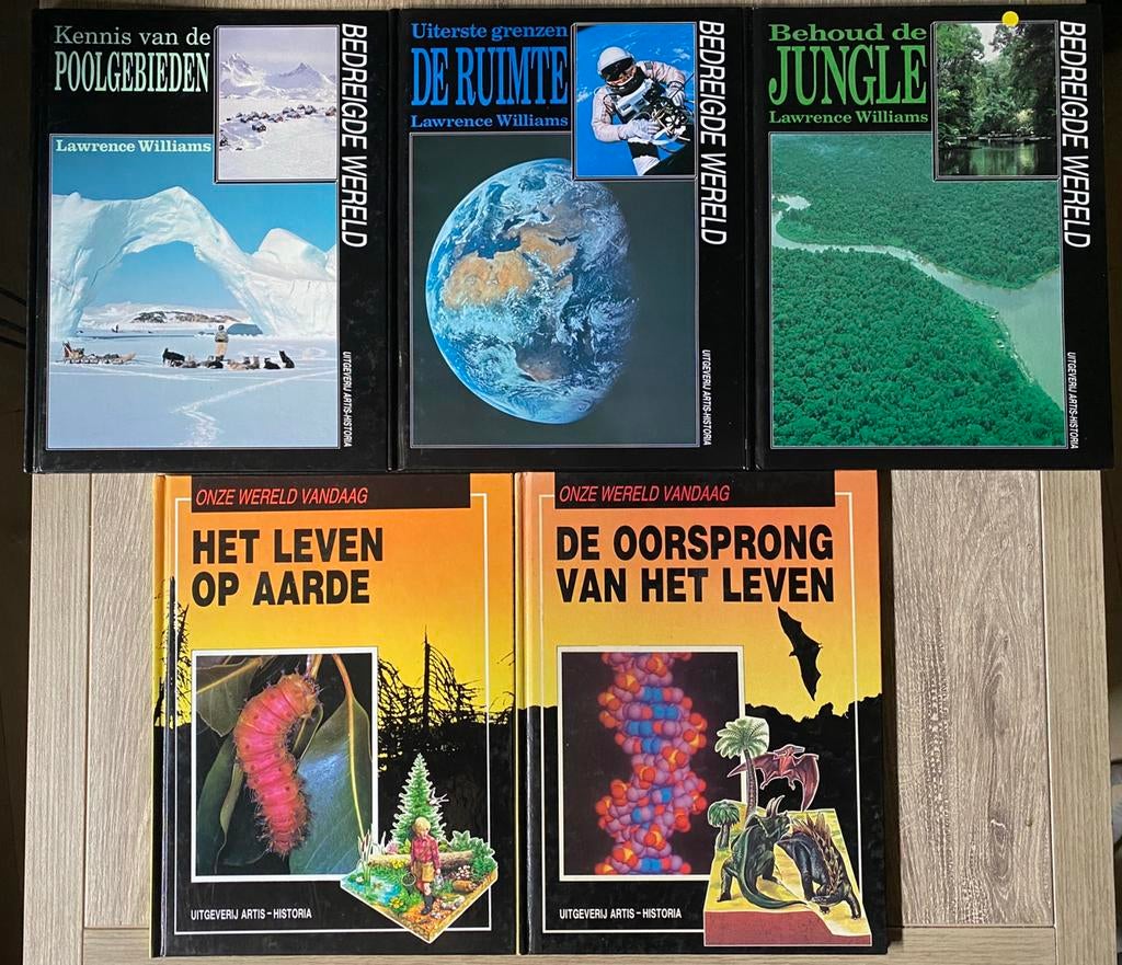 🔥 Set: onze wereld vandaag - ruimte/jungle/poolgebied, Ophalen of Verzenden, Zo goed als nieuw