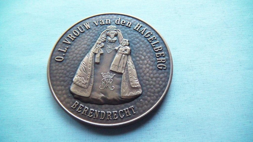 médaille berendrecht 1982 (50mm), Enlèvement