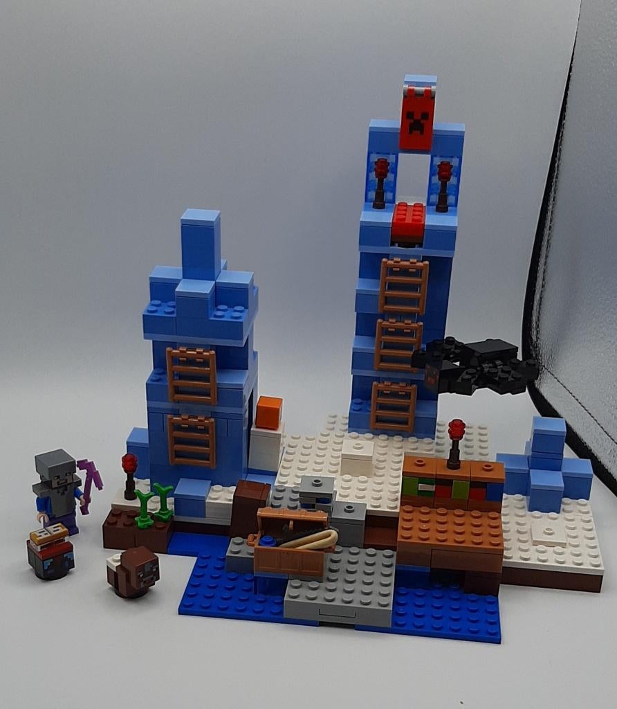 Lego Minecraft 21131 : The Ice Spikes, Kinderen en Baby's, Minecraft, Lego, Ophalen of Verzenden, Zo goed als nieuw