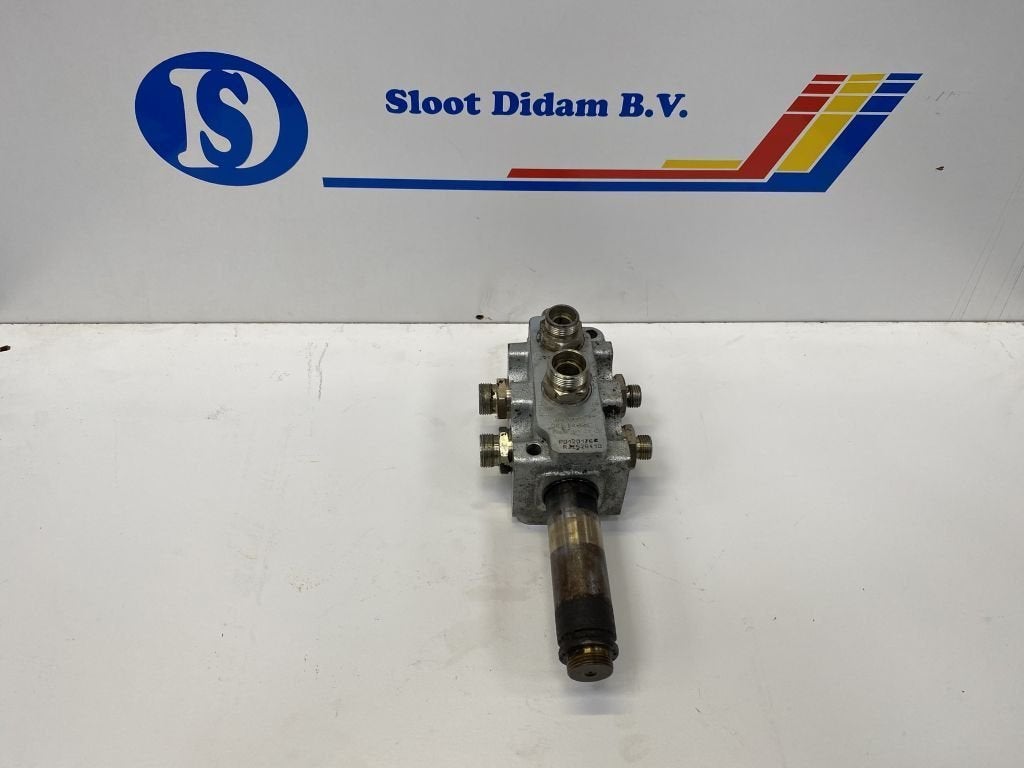 Neuson 3503 3703 schakelventiel Umschaltventil 6