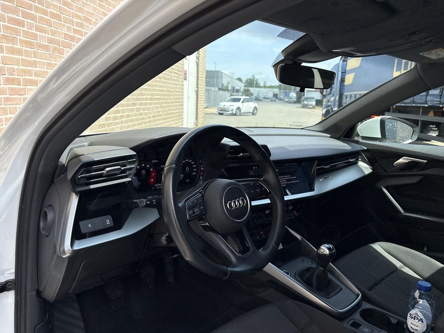 Audi A3 Sportback 30 TFSI Advanced edition | € 10.750,- NETT, Autos, Audi, Achat, Entreprise, Boîte manuelle, Noir