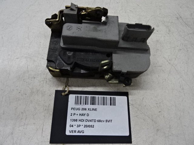 SERRURE DE PORTE AVANT GAUCHE Peugeot 206 (2A / C/H/J/S), Utilisé, Avant, Peugeot