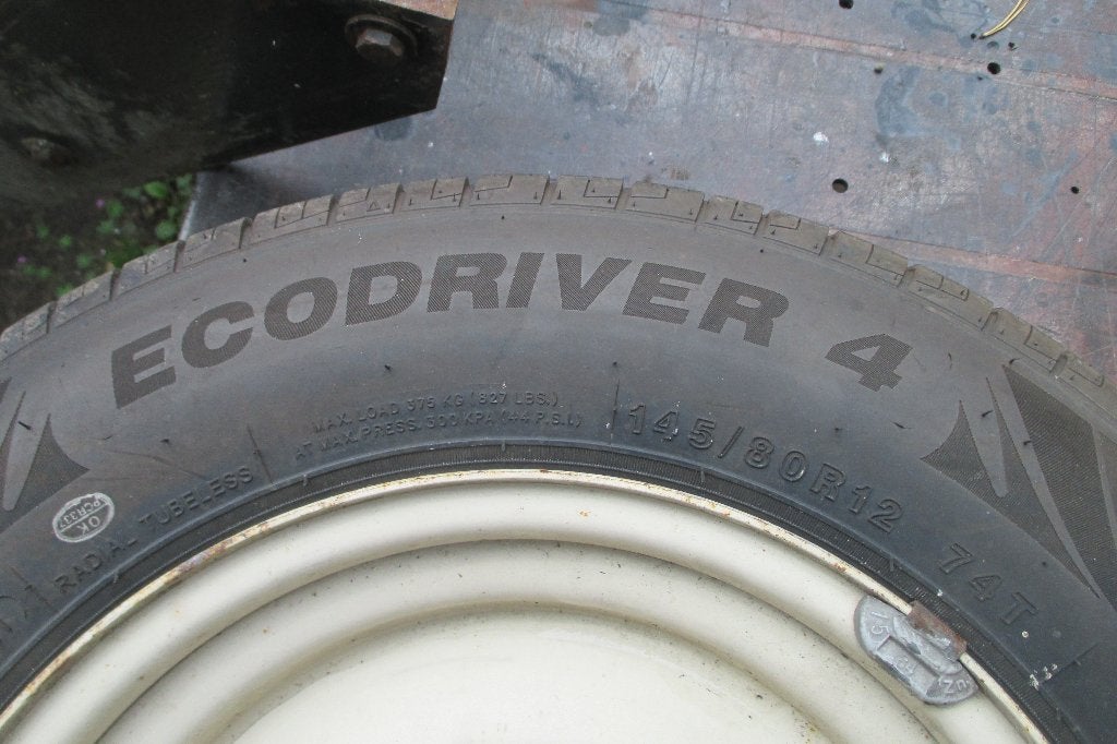 pneus 145/80R12, Autos : Pièces & Accessoires, Pneus & Jantes, Pneu(s), 12 pouces, Autre, Autre, Utilisé, Enlèvement