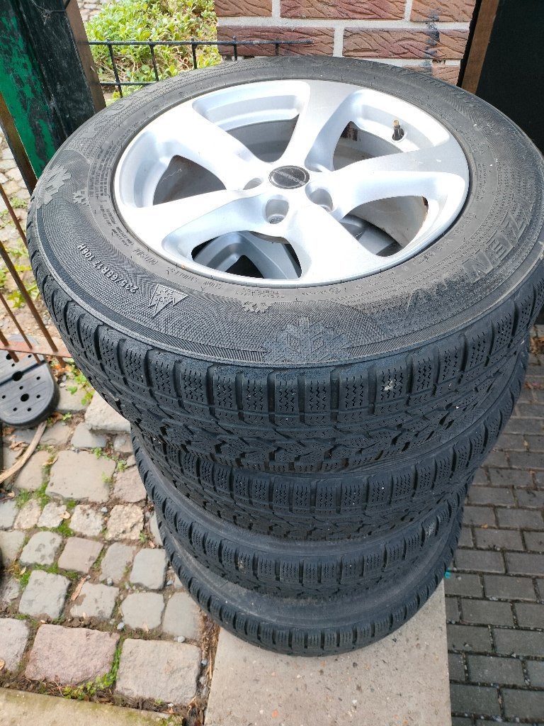4 winterbanden op velg Steekmaat: 5x108, Ophalen, Gebruikt, Banden en Velgen, 17 inch